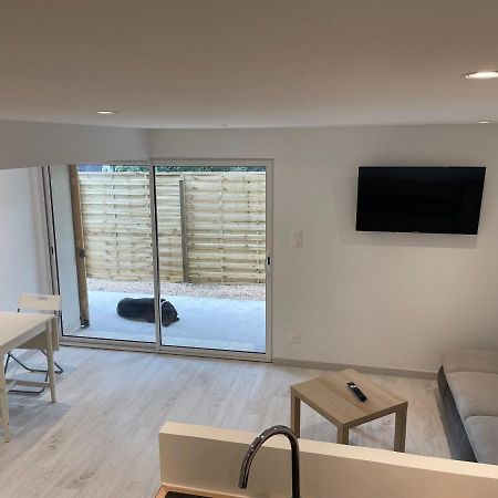Joli Logement Au Pied Des Alpilles Eyguières Exteriör bild
