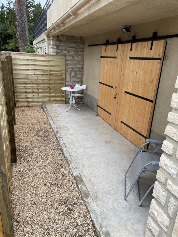 Joli Logement Au Pied Des Alpilles Eyguières Exteriör bild